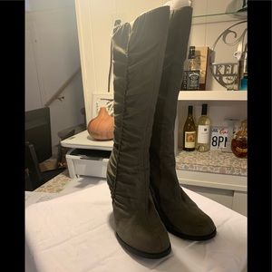Women’s size 9 MIA wedge suedes boot.